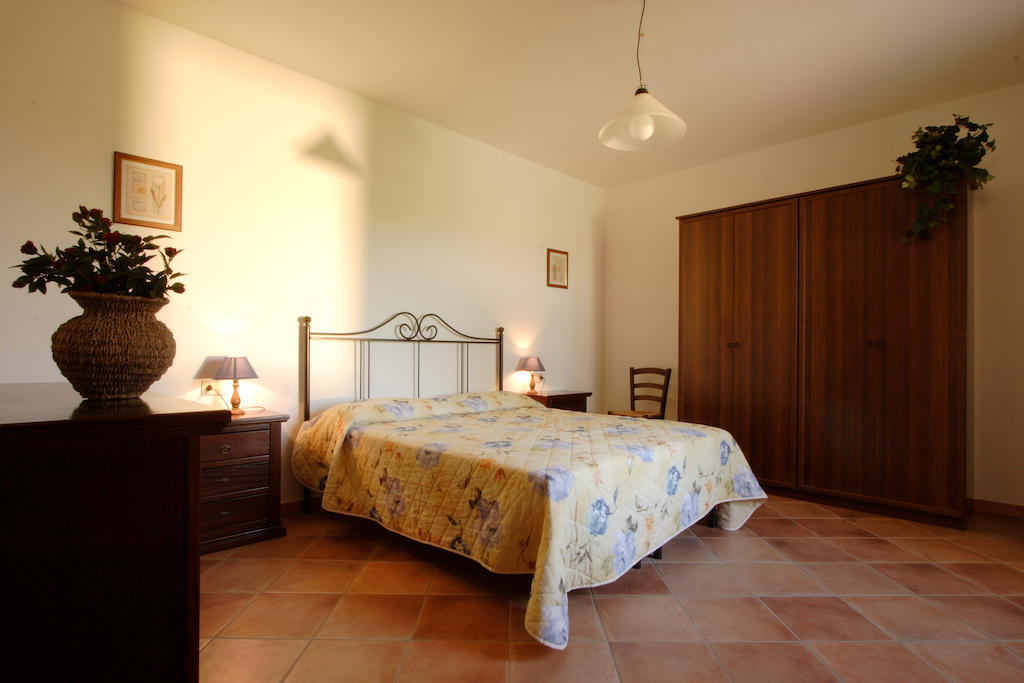 Agriturismo Quattro Pini Castagneto Carducci Værelse billede